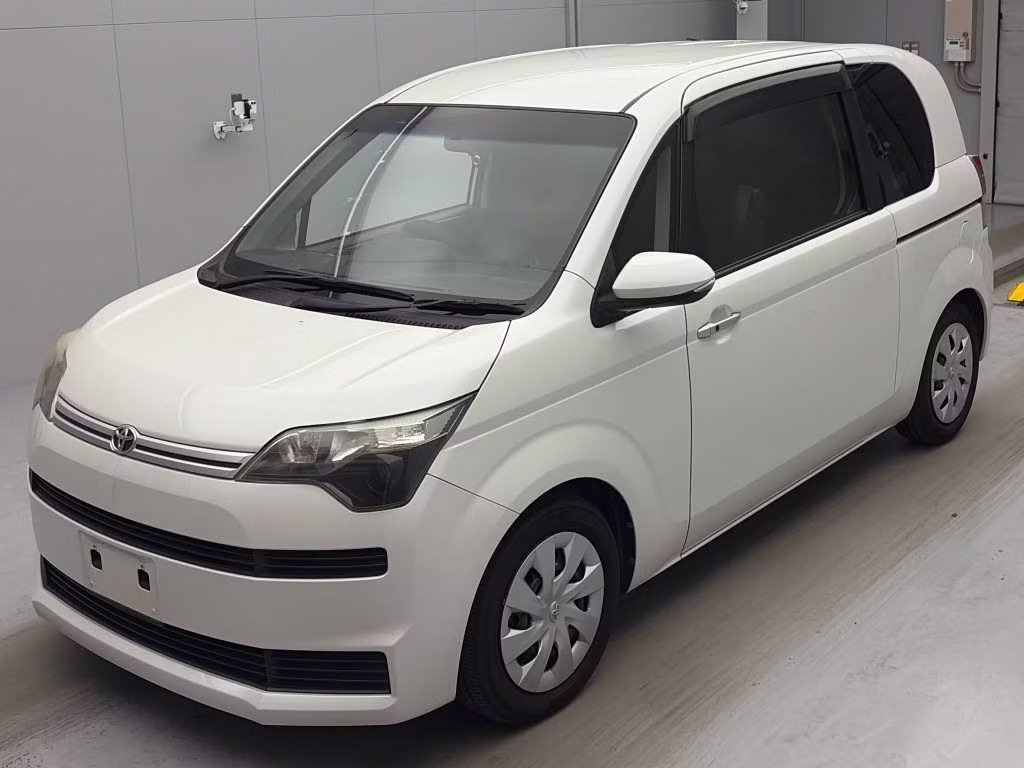 TOYOTA SPADE