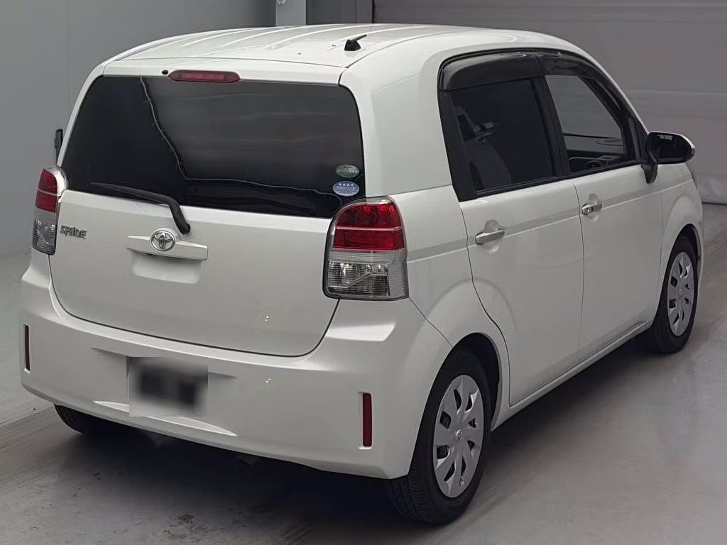 TOYOTA SPADE
