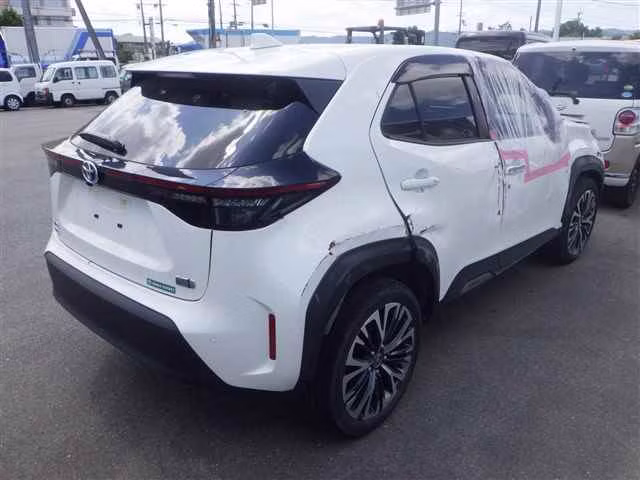 TOYOTA YARIS CROSS