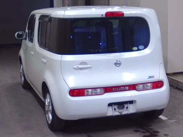 NISSAN CUBE