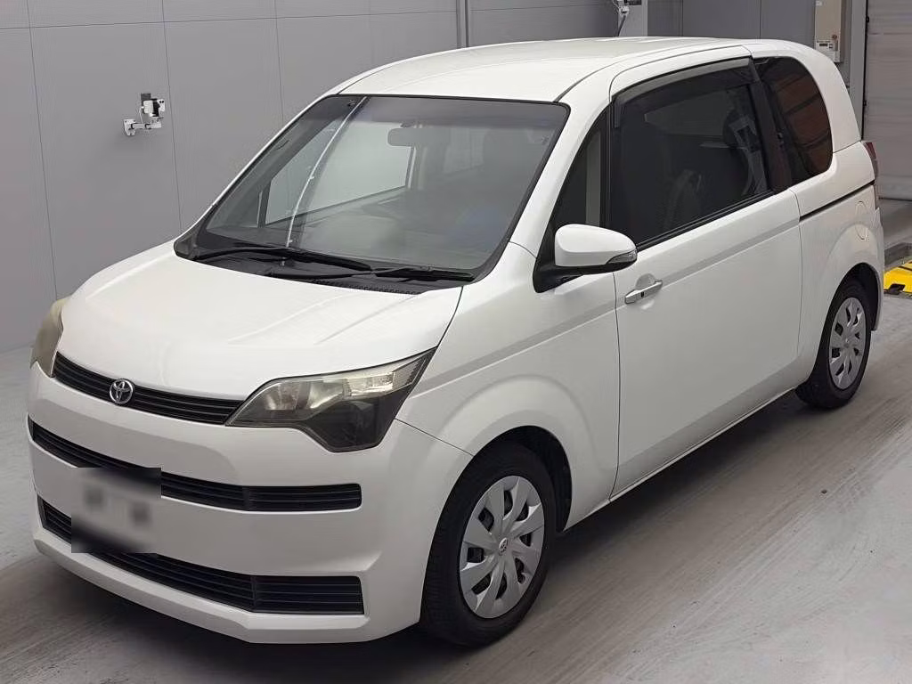 TOYOTA SPADE