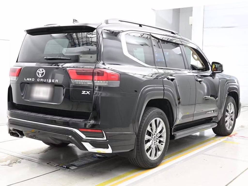 TOYOTA LAND CRUISER