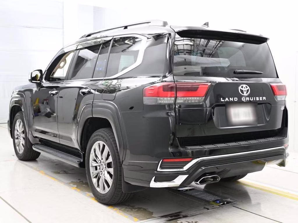 TOYOTA LAND CRUISER