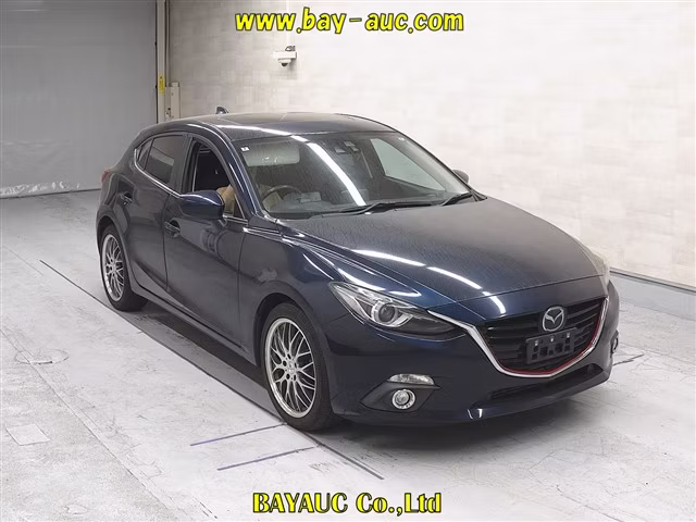 MAZDA AXELA