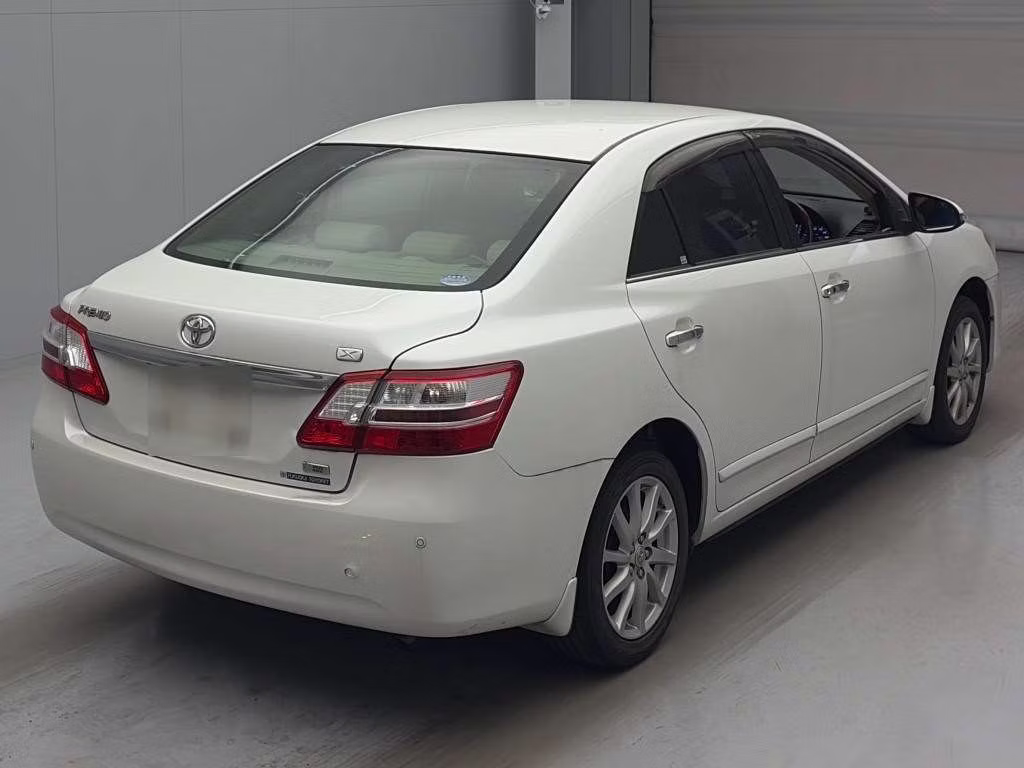 TOYOTA PREMIO