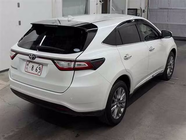 TOYOTA HARRIER