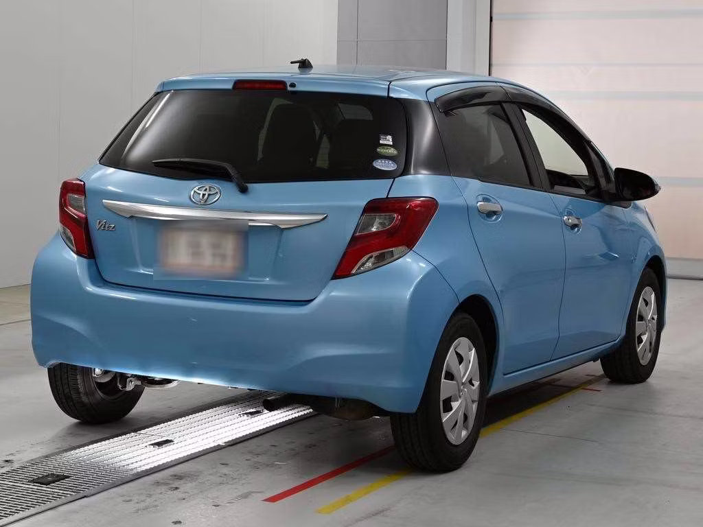 TOYOTA VITZ