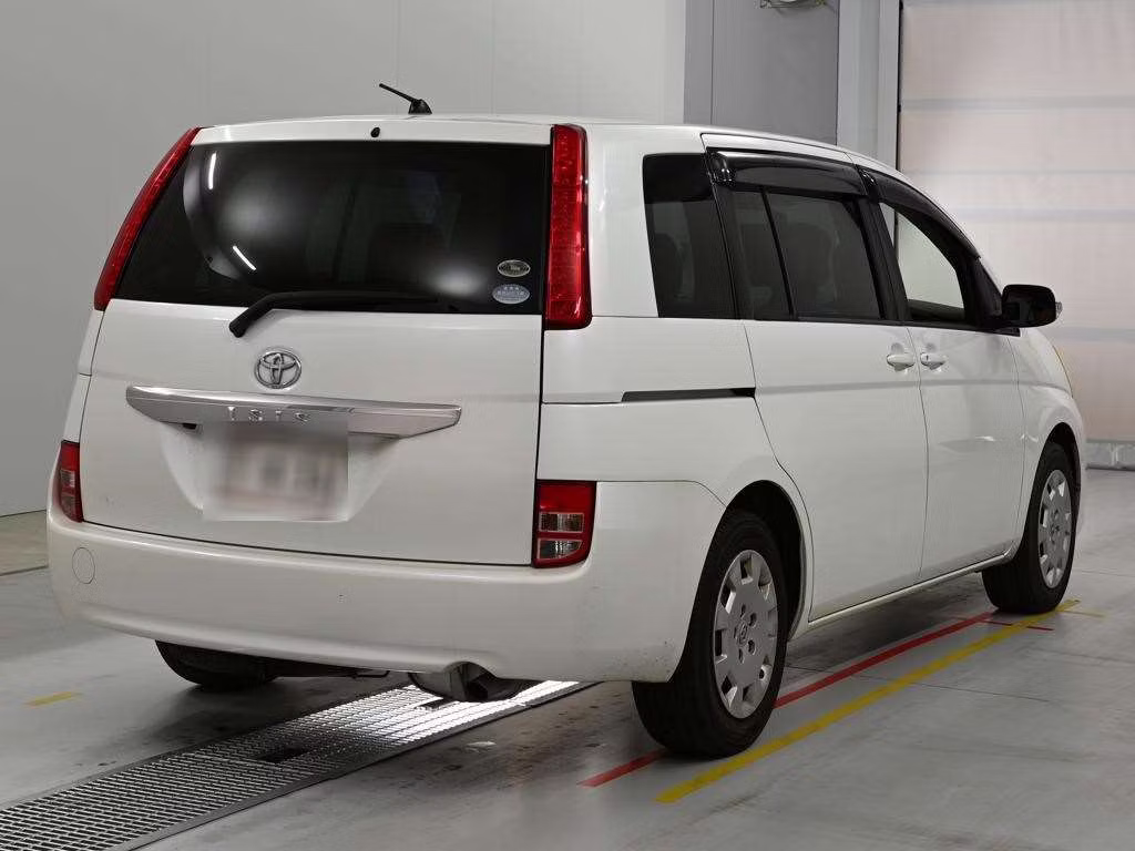 TOYOTA ISIS