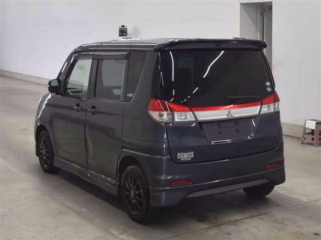 MITSUBISHI DELICA D:2