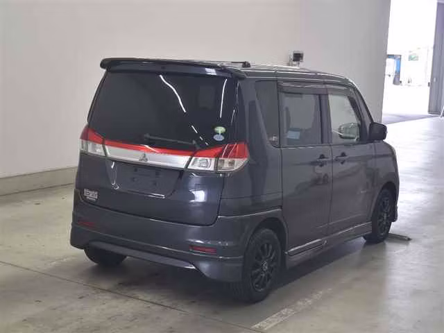 MITSUBISHI DELICA D:2