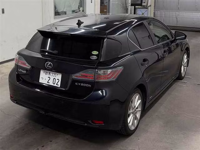 LEXUS CT200H