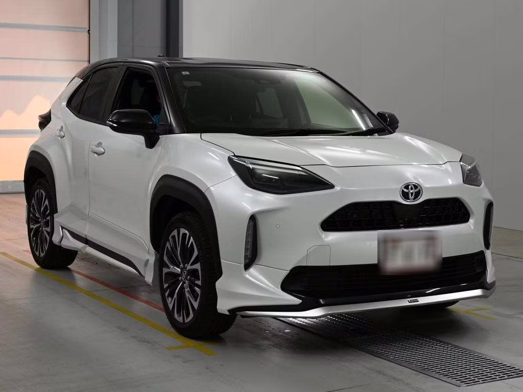 TOYOTA YARIS CROSS