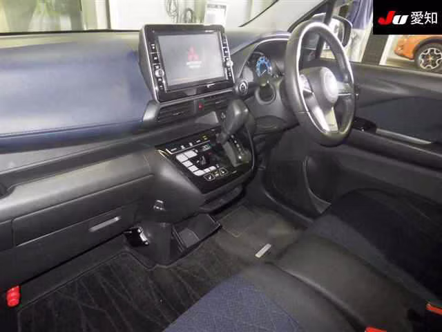 MITSUBISHI EK X