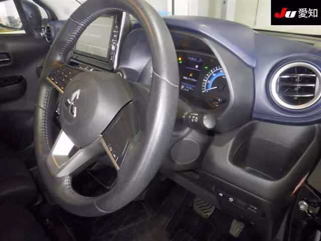 MITSUBISHI EK X