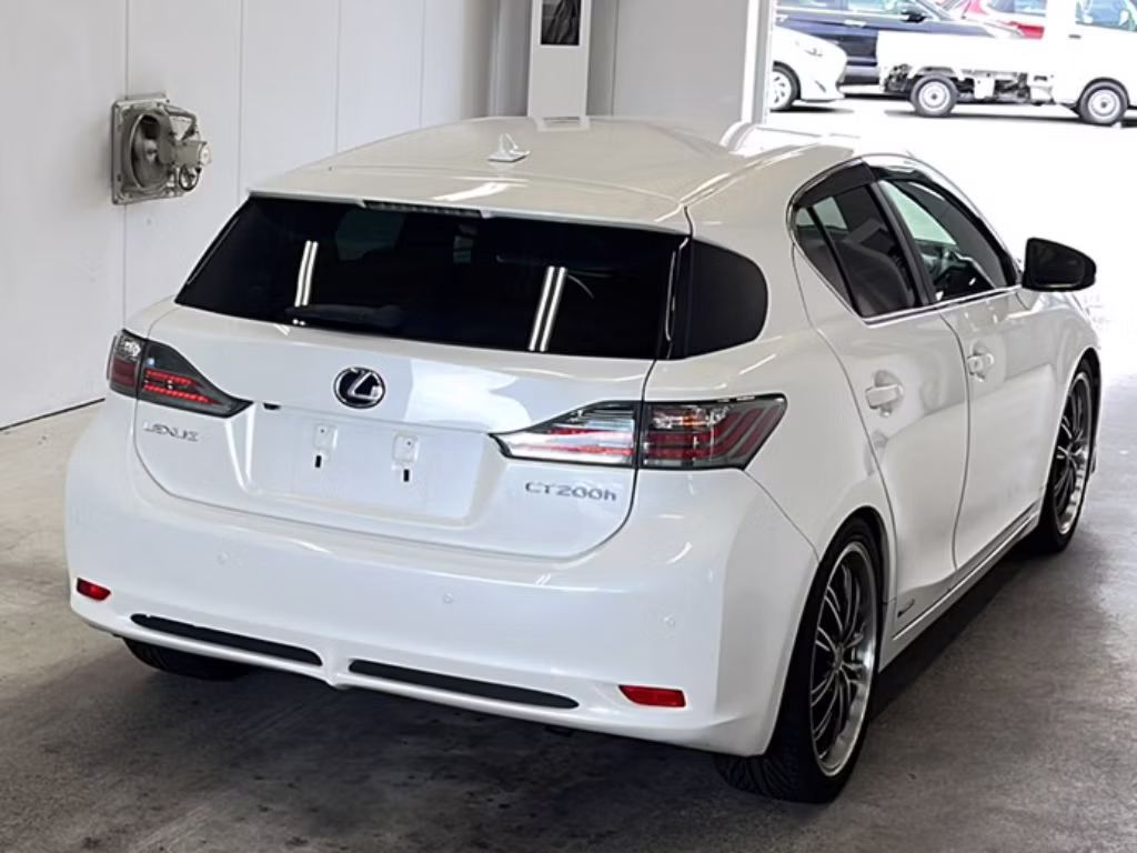 LEXUS CT200H