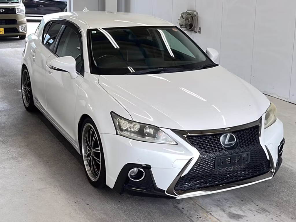 LEXUS CT200H