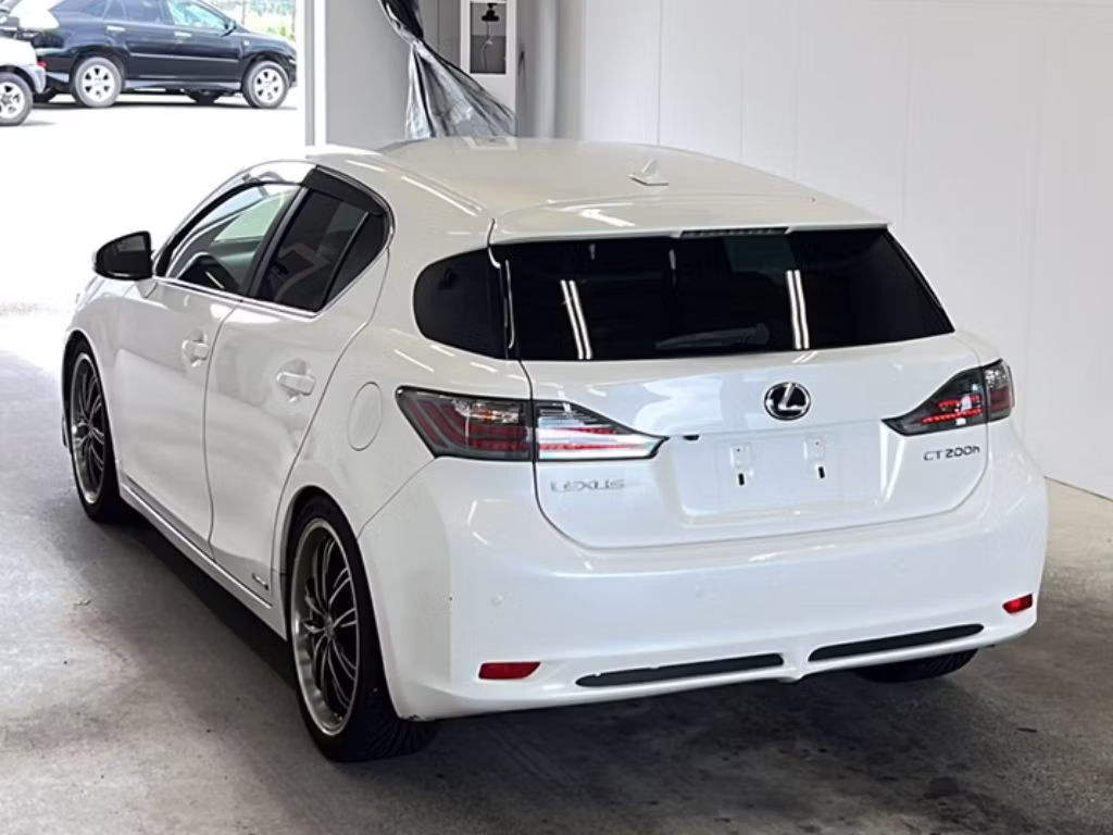 LEXUS CT200H