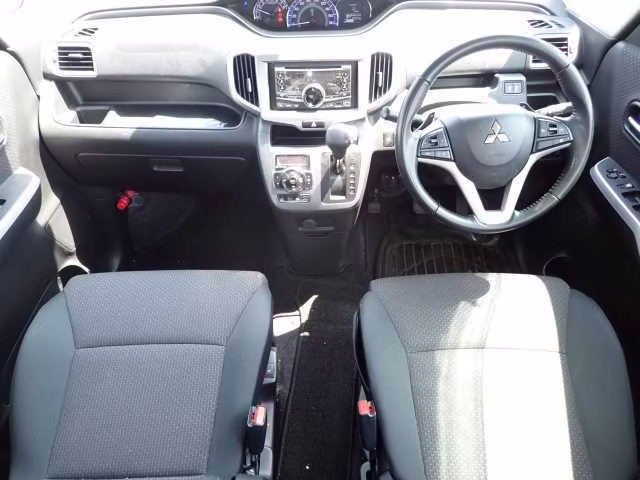 MITSUBISHI DELICA D:2