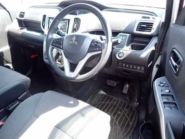 MITSUBISHI DELICA D:2