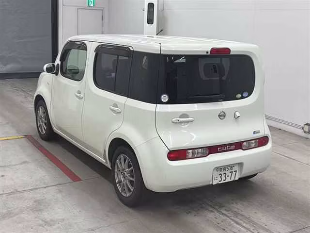 NISSAN CUBE
