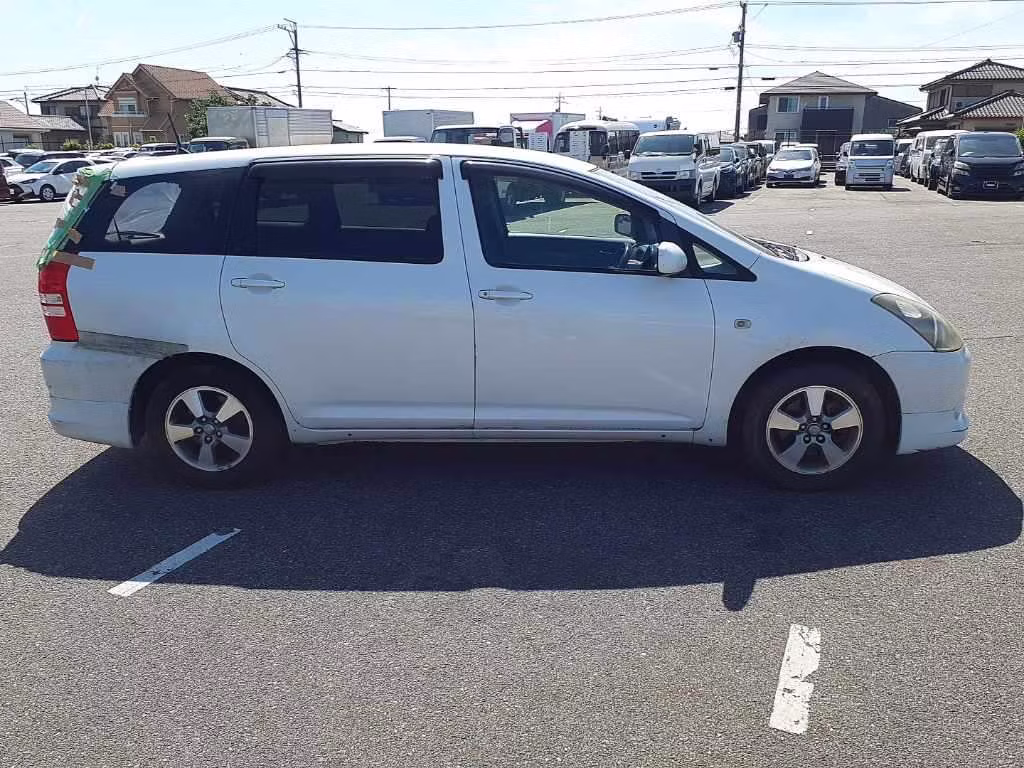 TOYOTA WISH