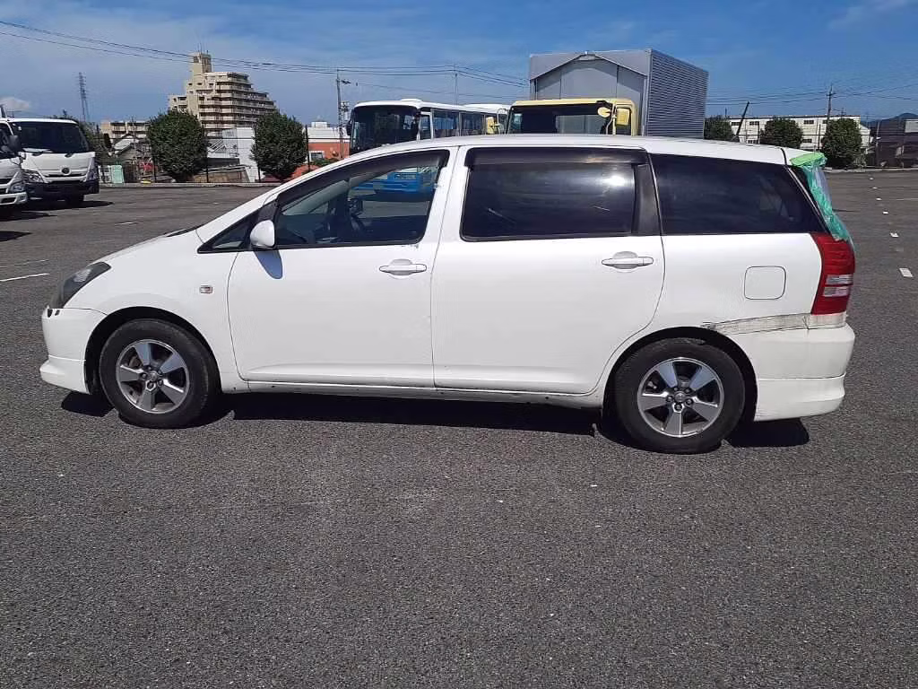 TOYOTA WISH