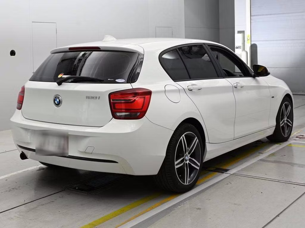 BMW 1-SERIES