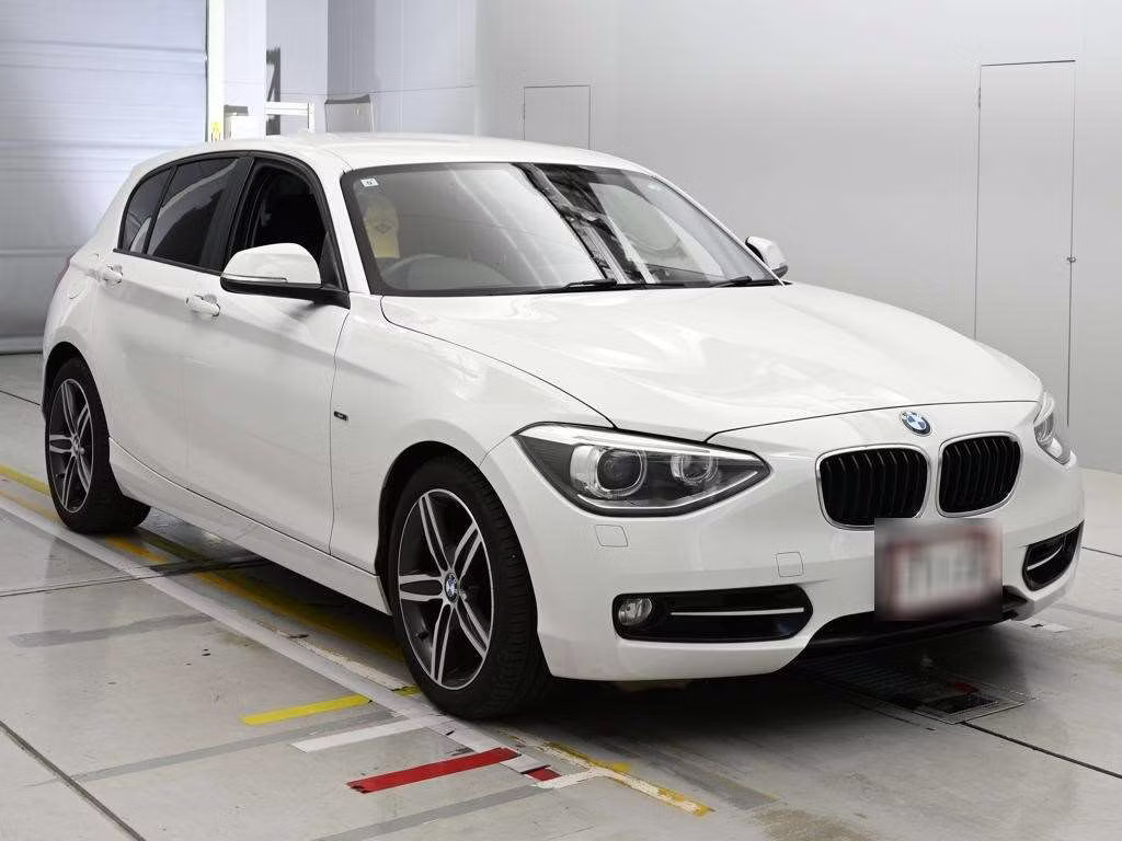 BMW 1-SERIES