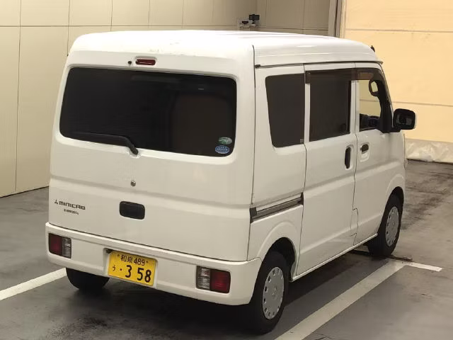 MITSUBISHI MINICAB