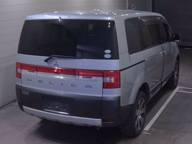 MITSUBISHI DELICA D:5