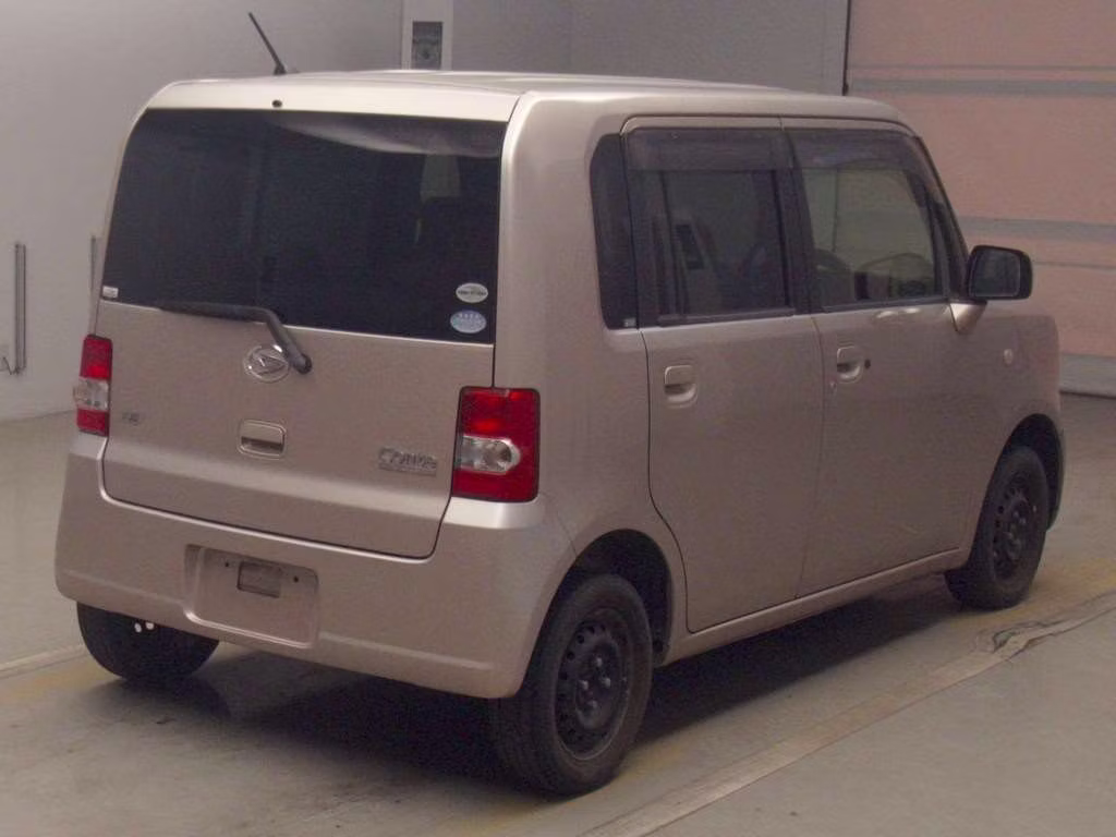 DAIHATSU MOVE CONTE