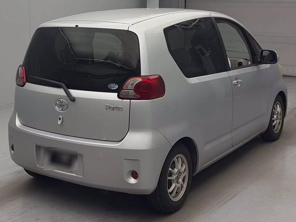 TOYOTA PORTE