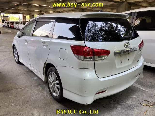 TOYOTA WISH