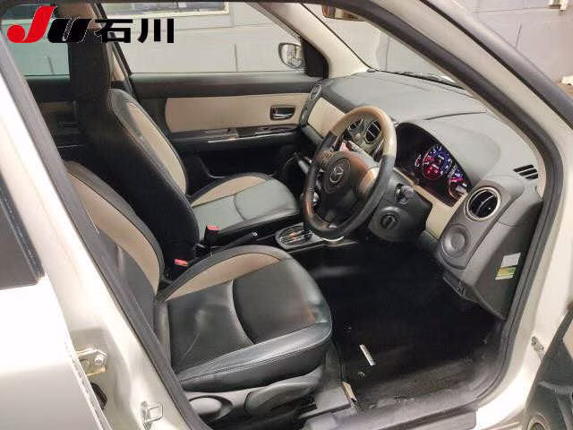 MAZDA VERISA