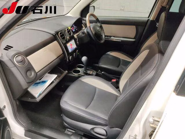 MAZDA VERISA
