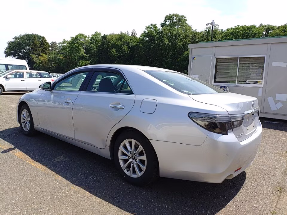 TOYOTA MARK X