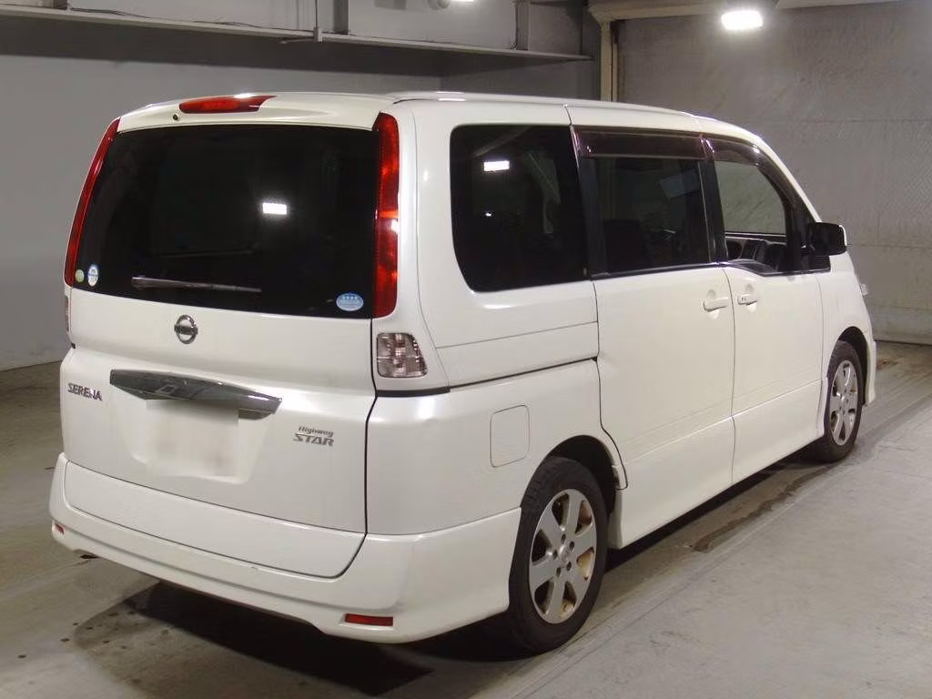 NISSAN SERENA