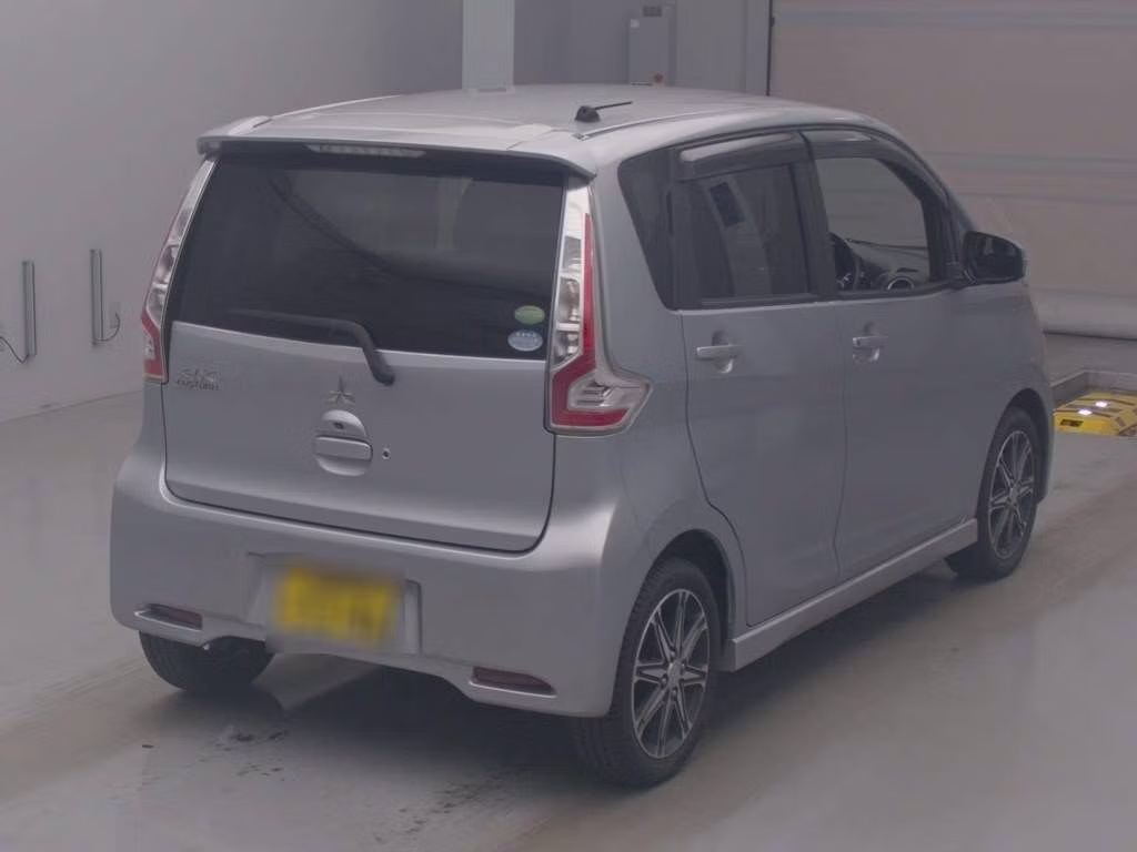 MITSUBISHI EK CUSTOM