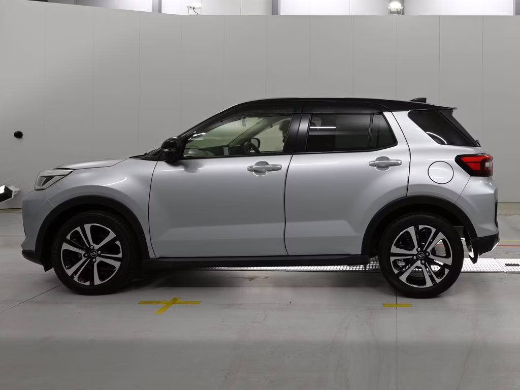 DAIHATSU ROCKY