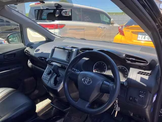 TOYOTA WISH