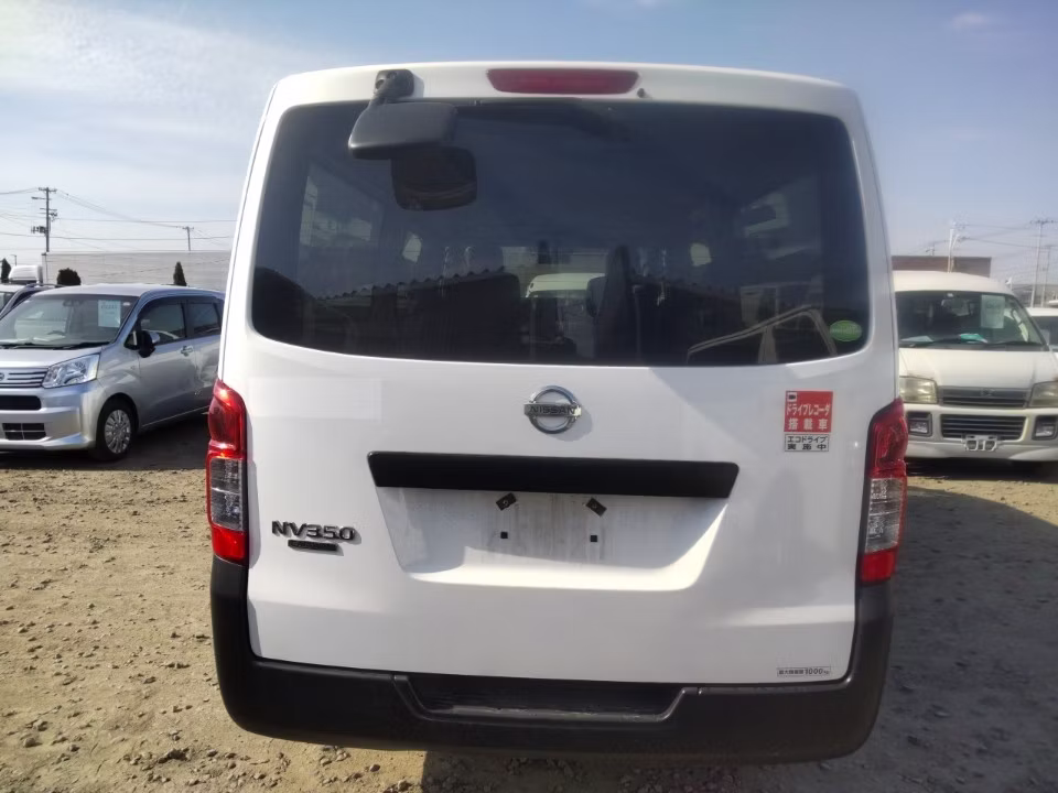 NISSAN NV350 CARAVAN