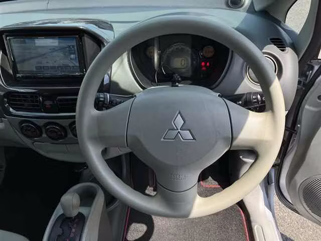 MITSUBISHI I