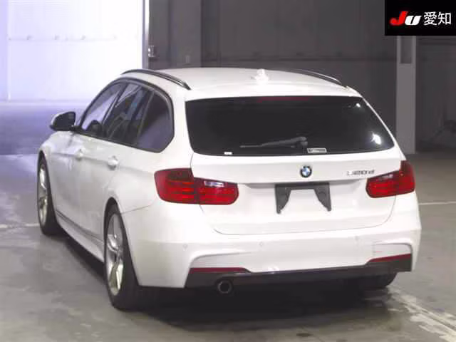 BMW 3-SERIES