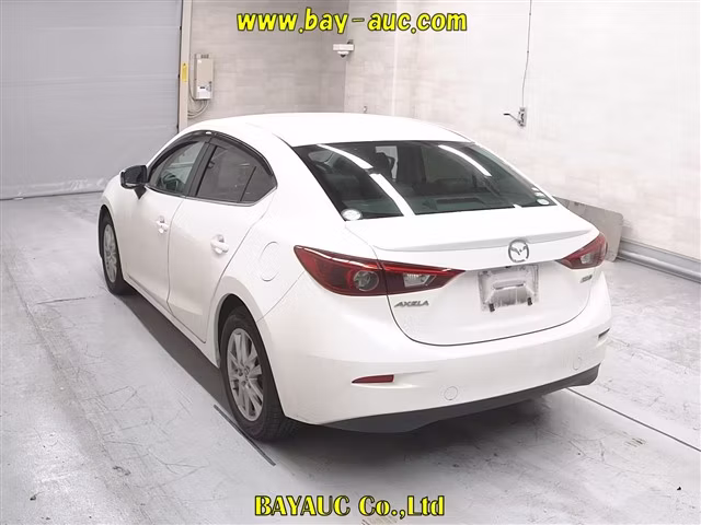 MAZDA AXELA