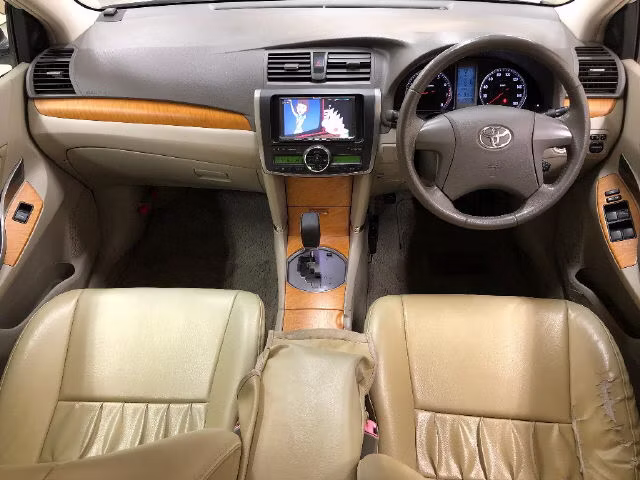 TOYOTA PREMIO