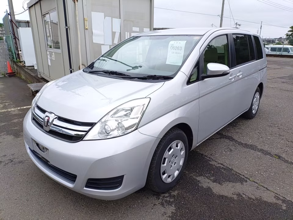 TOYOTA ISIS