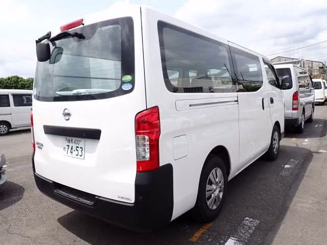 NISSAN NV350 CARAVAN