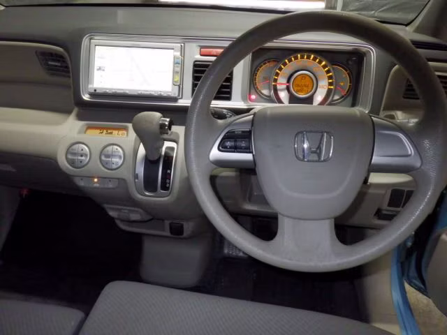 HONDA LIFE