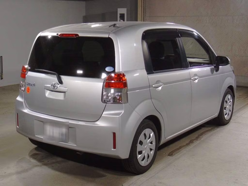 TOYOTA SPADE