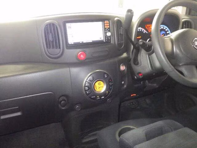 NISSAN CUBE